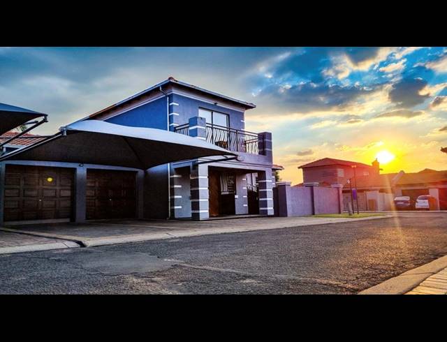3 BEDROOM HOUSE FOR SALE IN SONNEVELD